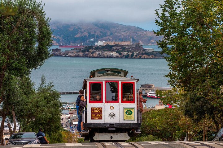 San Francisco Alcatraz, Ferry and 2 Day Hop On Hop Off Bus Tour tour package — photo 2